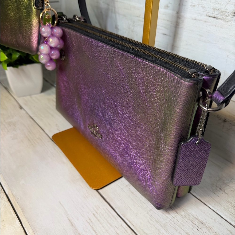 Rare Coach Crosby Hologram Iridescent
Crossbody Purple Green blue - Picture 16 of 16